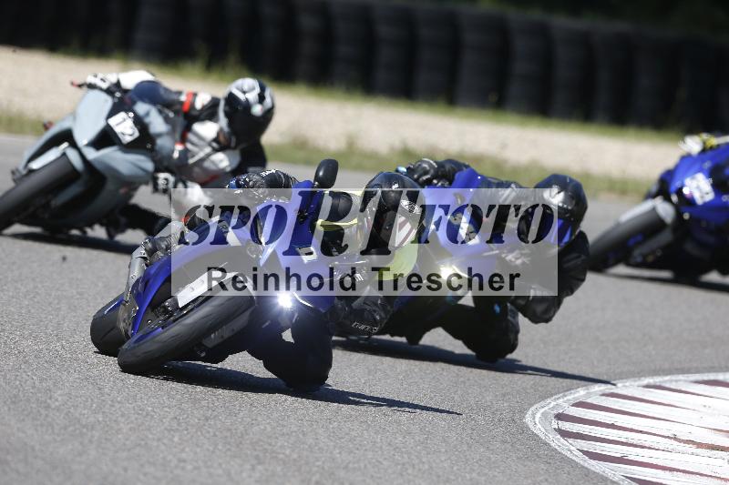 Archiv-2025/48 25.08.2025 Cornu Master School ADR/blau-bleu/0-5